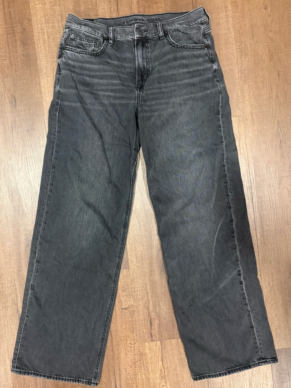 American Eagle Womens Jeans, Strigid Size 8, Faded Black Straight Leg short